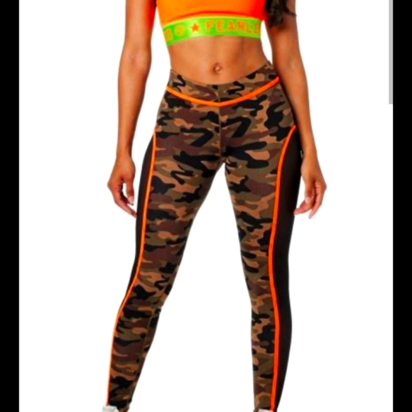 ZUMBA CAMOUFLAGE LEGGINS NEW WITH tag PRICE FIRM THANKS - Picture 4 of 4